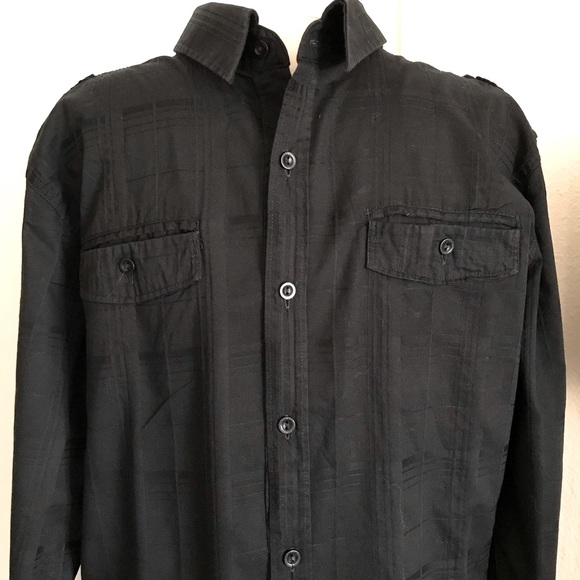 Lost Shirt~Black Button Down / Host Pick - Picture 7 of 11